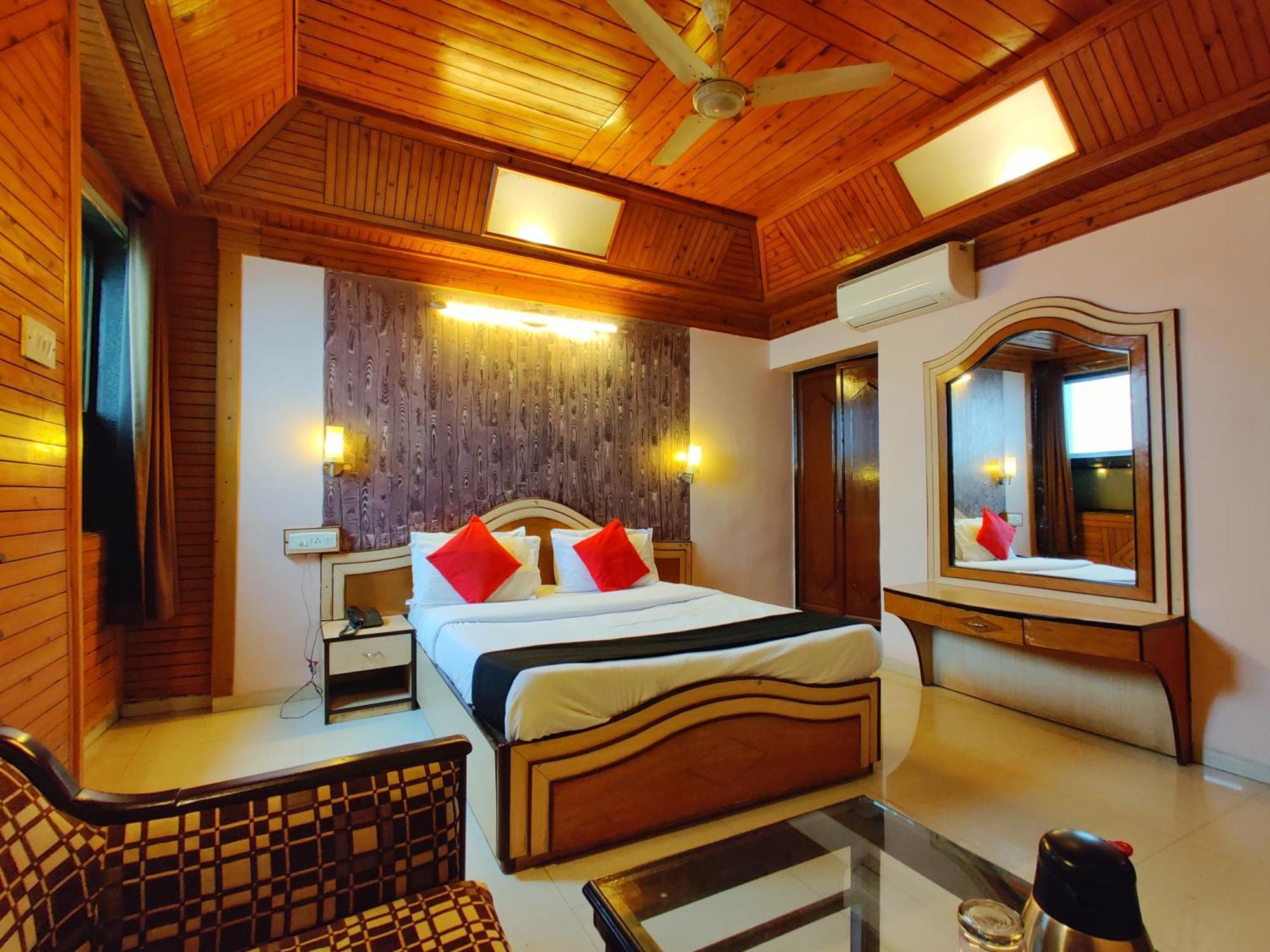 Hotel Pratap Heritage Mahābaleshwar Eksteriør billede